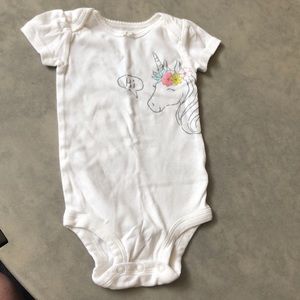 Carters baby onesie and matching pant set